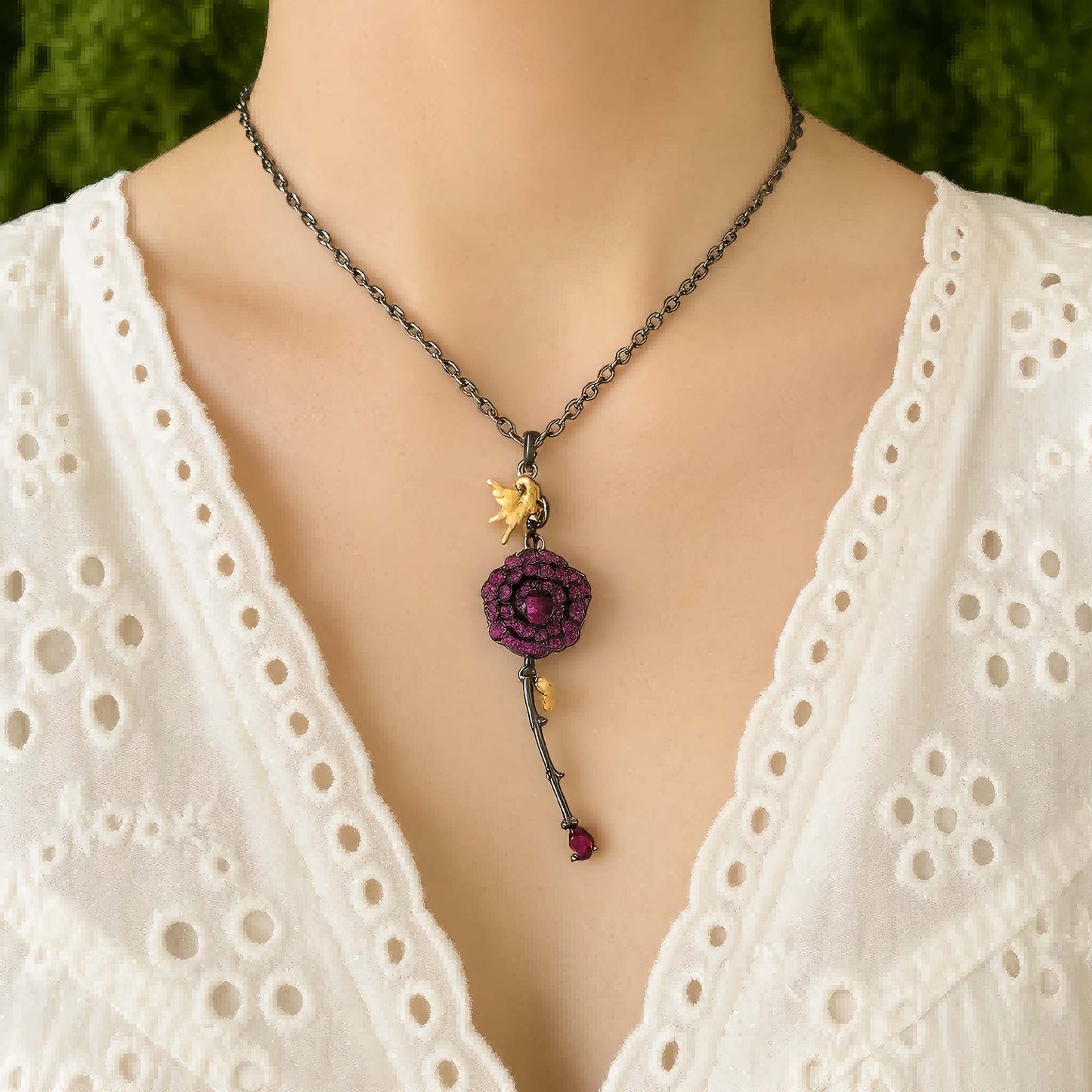 Crimson Bloom – Rhodolite Garnet Pendant Necklace in Gold-Plated Silver