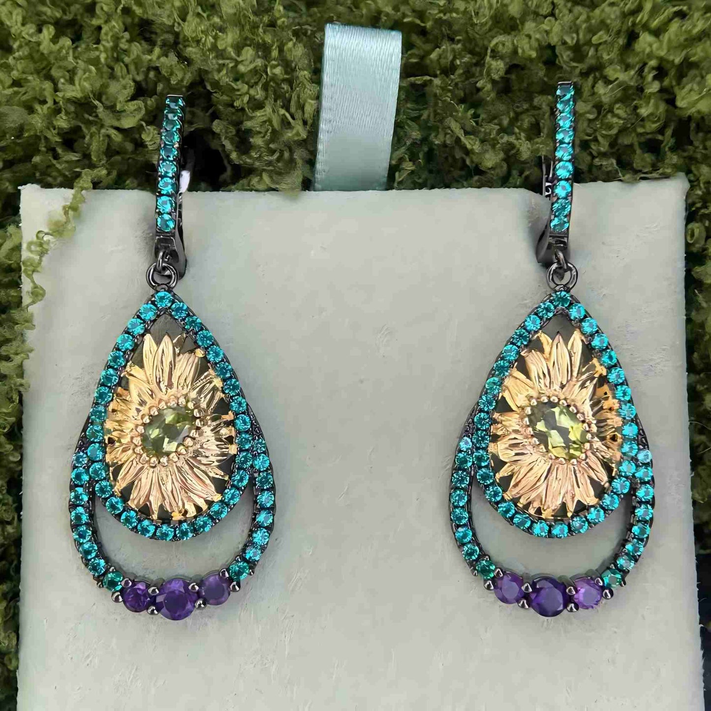 Sunlight Bloom – Peridot & Amethyst Drop Earrings in Gold-Plated 925 Sterling Silver