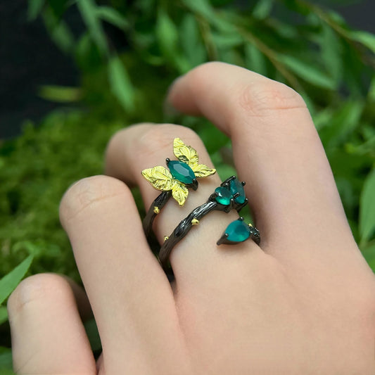 Dew Bloom – Green Agate Leaf Ring