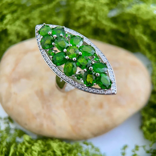 Leaflight – Natural Diopside Leaf Ring in 925 Sterling Silver