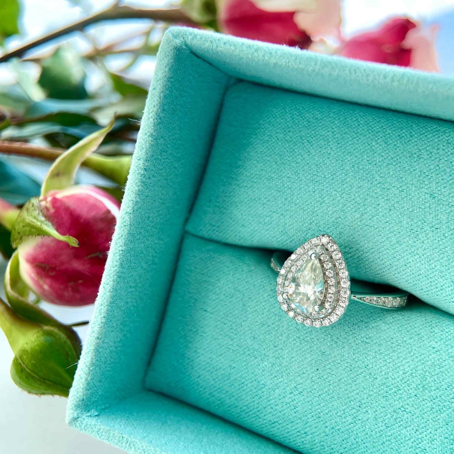 Graceful Waterdrop Shape 1 Carat D Color Moissanite Engagement Ring in 925 Sterling Silver White Gold Plated - GRA Certified