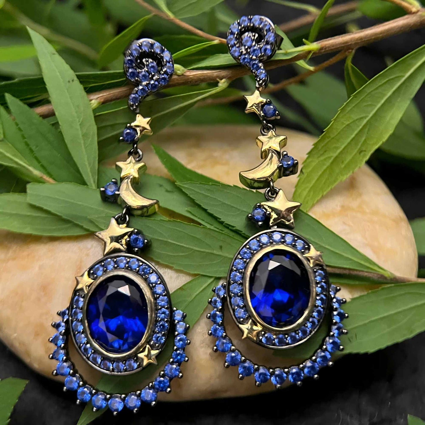 “Moon Halo” | Blue Lab - Grown Sapphire Stud Earrings | 925 Sterling Silver | Universe Collection - Sound of Flowers