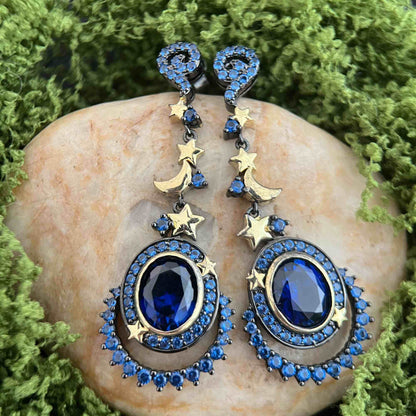 Moon Halo - Lab-Grown Sapphire Stud Earrings - Sound of Flowers