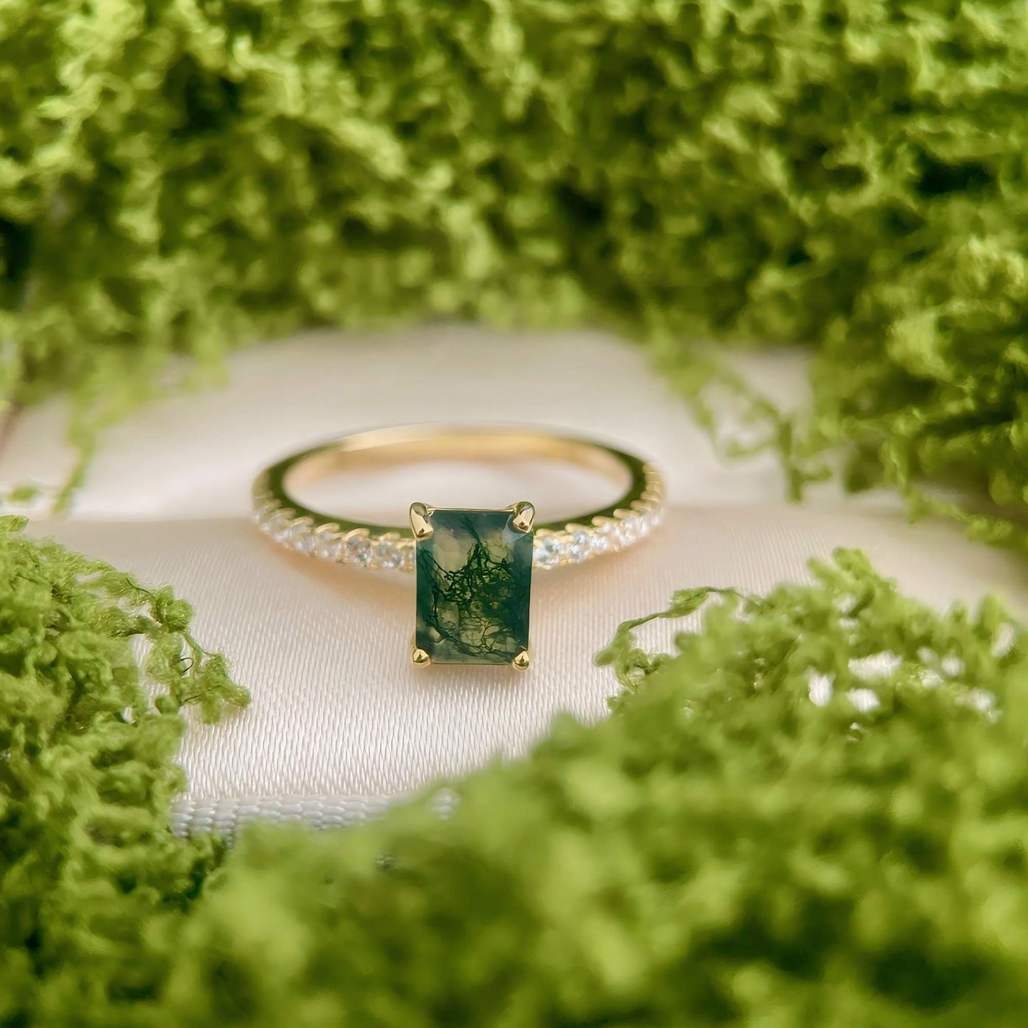 Moss Reverie – Twilight Stream Natural Agate Ring in Gold Vermeil over 925 Silver - Sound of Flowers