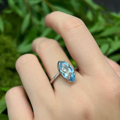 Personal Muse – Custom Sky Blue Topaz Ring in Sterling Silver - Sound of Flowers