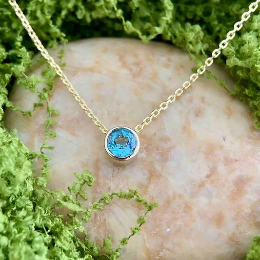 Poetic Shine – Swiss Topaz Pendant necklace 