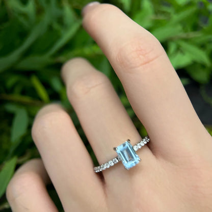 Silent Sky: Rectangular Blue Topaz Ring in 925 Sterling Silver - Sound of Flowers