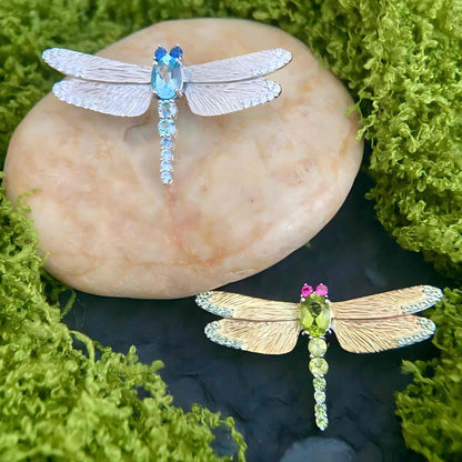 Sky Whisper: Natural London Blue Topaz Dragonfly Brooch in 925 Sterling Silver - Sound of Flowers