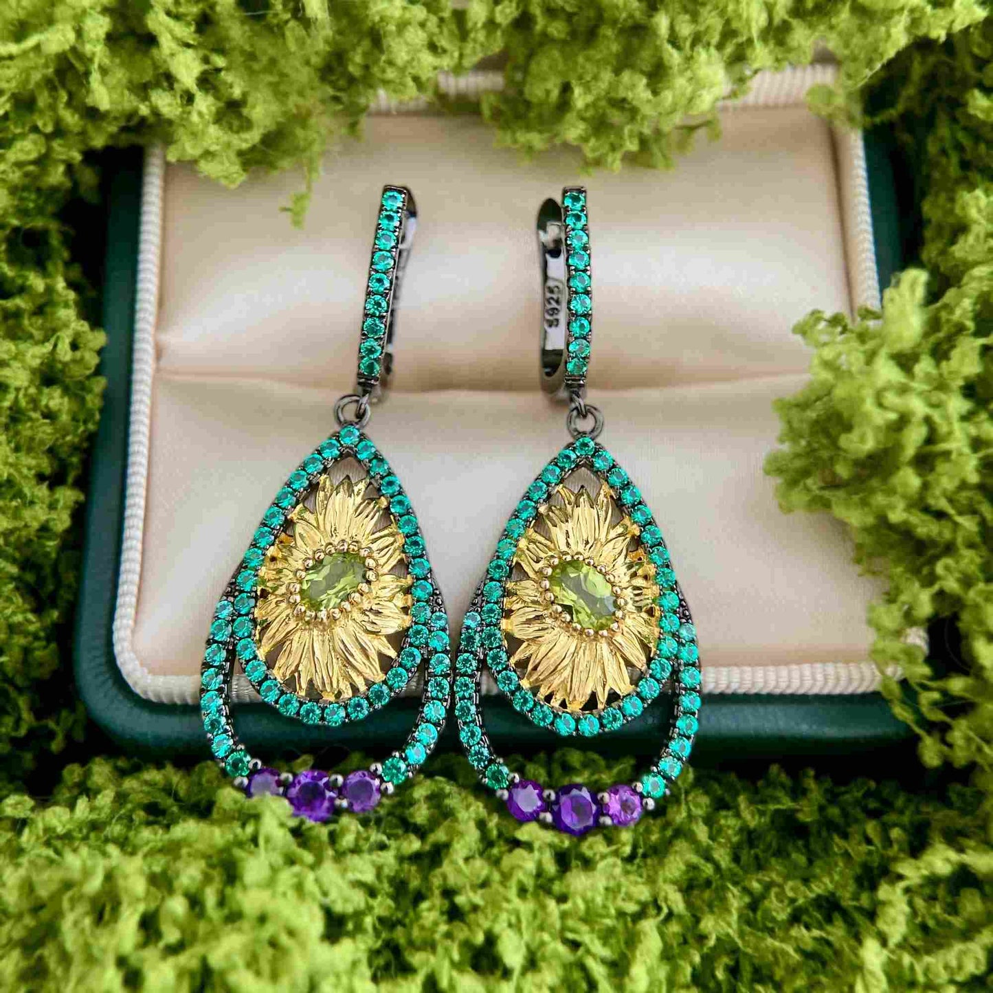 Sunlight Bloom – Peridot & Amethyst Drop Earrings in Gold - Plated 925 Sterling Silver - Sound of Flowers