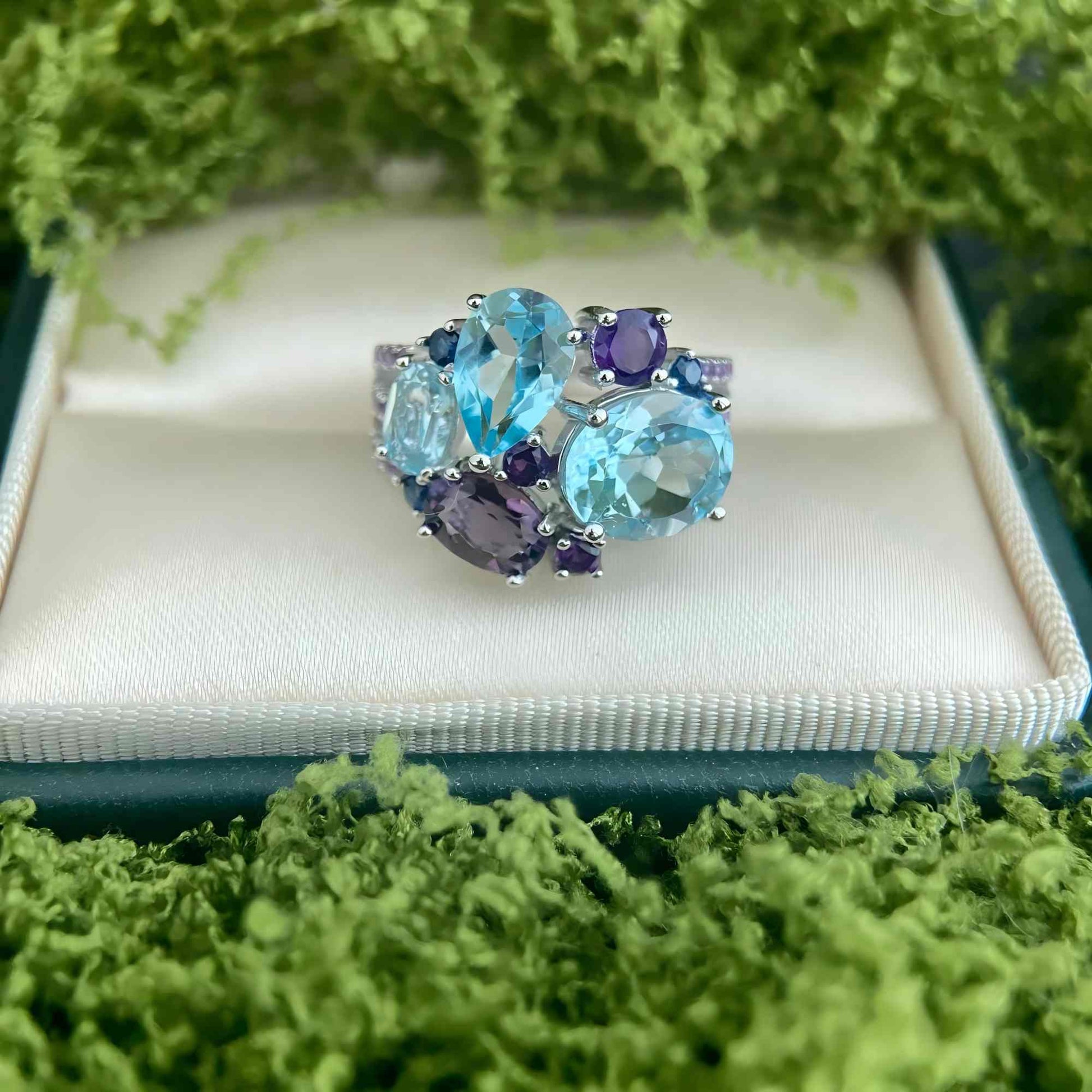 Twilight Garden – Blue Topaz & Amethyst Gem Cluster Ring in 925 Sterling Silver - Sound of Flowers
