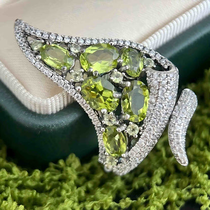 Verdant Calla – Peridot Lily - Inspired Statement Ring in 925 Sterling Silver - Sound of Flowers