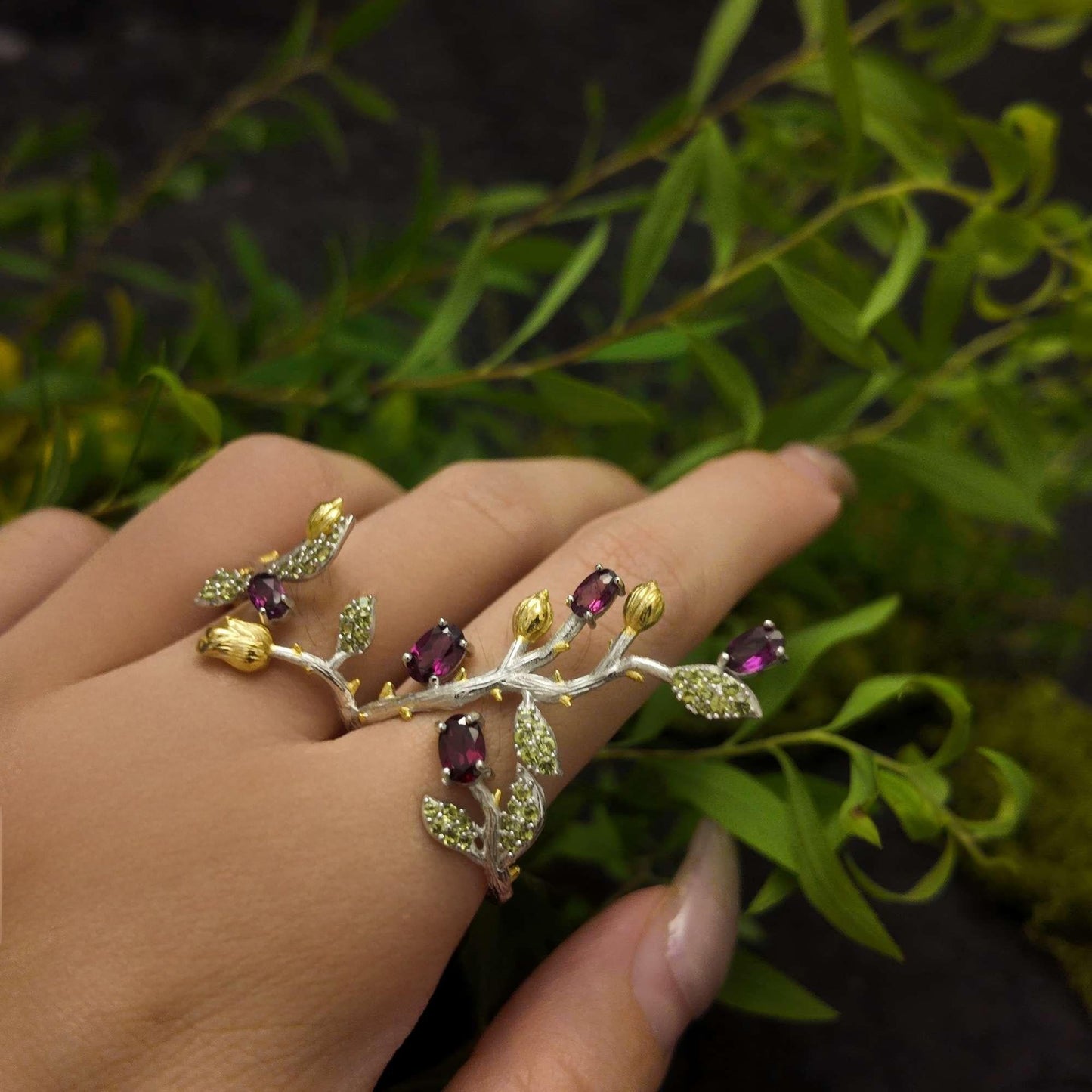 Verdant Vines - Natural Rhodolite Garnet Double Ring in 925 Sterling Silver - Sound of Flowers